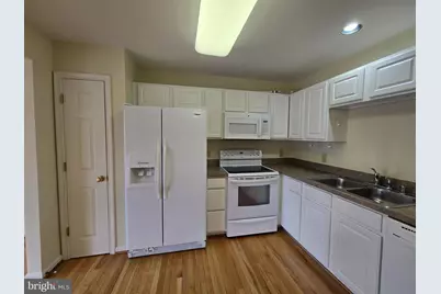 7221 Wytheville Circle, Fredericksburg, VA 22407 - Photo 2