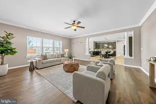 6101 Black Oak Ct, Fredericksburg, VA 22407 - Photo 8