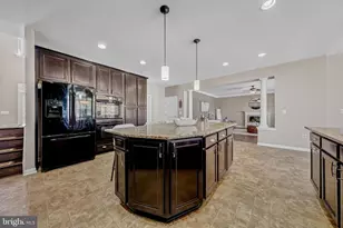 6101 Black Oak Ct, Fredericksburg, VA 22407 - Photo 12