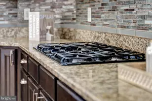 6101 Black Oak Ct, Fredericksburg, VA 22407 - Photo 18