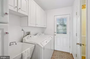 10129 Sharon Springs Dr, Fredericksburg, VA 22408 - Photo 12