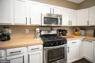 6808 Robnel Ct, Fredericksburg, VA 22407 - Photo 24