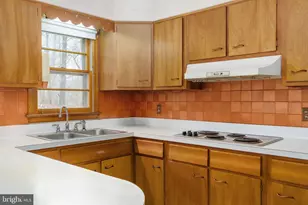 8710 Thornton Rolling Rd, Fredericksburg, VA 22408 - Photo 24