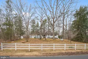 8710 Thornton Rolling Rd, Fredericksburg, VA 22408 - Photo 2