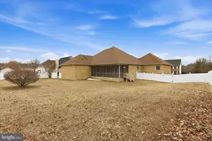 6909 Tower of London Dr, Fredericksburg, VA 22407 - Photo 32