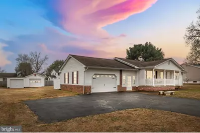 114 Hamilton Street, Fredericksburg, VA 22408 - Photo 2