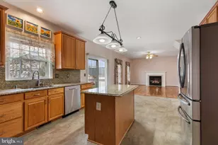 6910 Governors Grant Ln, Fredericksburg, VA 22407 - Photo 18