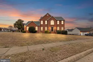 6910 Governors Grant Ln, Fredericksburg, VA 22407 - Photo 1