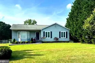 121 Gallimore Dr, Fredericksburg, VA 22407 - Photo 1