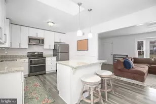 121 Gallimore Dr, Fredericksburg, VA 22407 - Photo 10