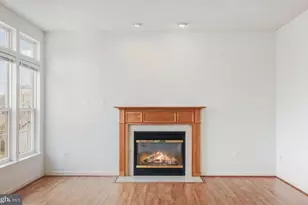 9613 Laurel Oak Dr, Fredericksburg, VA 22407 - Photo 8