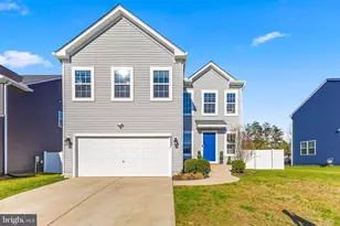 9527 Hillcrest Dr, Fredericksburg, VA 22407 - Photo 2