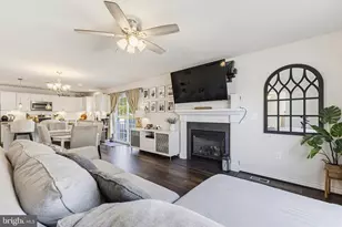 9527 Hillcrest Dr, Fredericksburg, VA 22407 - Photo 8