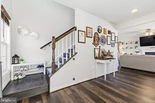 9527 Hillcrest Dr, Fredericksburg, VA 22407 - Photo 6