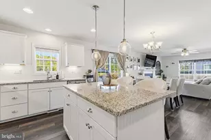 9527 Hillcrest Dr, Fredericksburg, VA 22407 - Photo 12