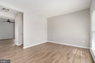 9217 Wood Creek Cir, Fredericksburg, VA 22407 - Photo 4