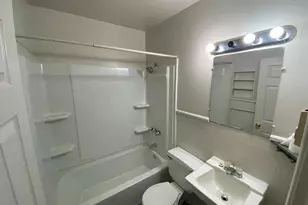 303 Powell St, Fredericksburg, VA 22408 - Photo 6