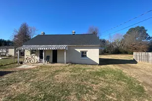 303 Powell St, Fredericksburg, VA 22408 - Photo 1