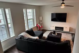 9816 Cedarmass Cir, Fredericksburg, VA 22408 - Photo 8