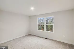 8901 Blackthorne Pl, Fredericksburg, VA 22408 - Photo 10