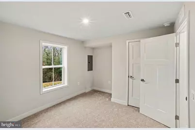 8901 Blackthorne Place, Fredericksburg, VA 22408 - Photo 18