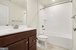 8901 Blackthorne Pl, Fredericksburg, VA 22408 - Photo 14