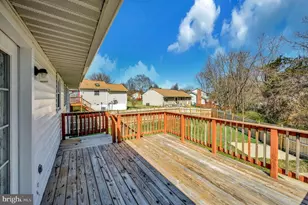 713 Shamrock Dr, Fredericksburg, VA 22407 - Photo 8