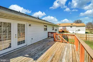 713 Shamrock Dr, Fredericksburg, VA 22407 - Photo 10