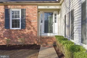 11306 Regal Ct, Fredericksburg, VA 22407 - Photo 2