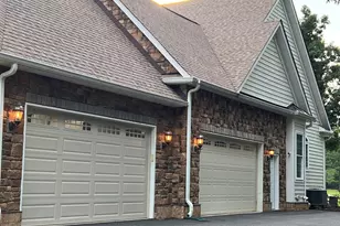 11207 Valor Bridge Dr, Spotsylvania, VA 22551 - Photo 4