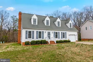 2009 White Lake Dr, Fredericksburg, VA 22407 - Photo 1