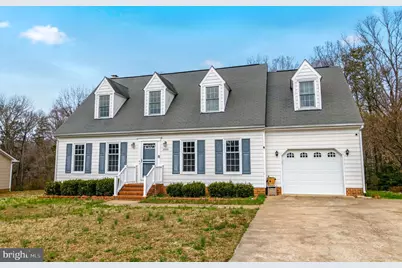 2009 White Lake Drive, Fredericksburg, VA 22407 - Photo 2