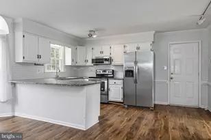 2009 White Lake Dr, Fredericksburg, VA 22407 - Photo 16