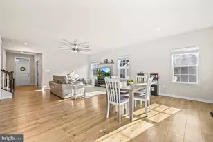 5010 Birch Leaf Cir, Fredericksburg, VA 22407 - Photo 10