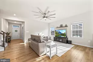 5010 Birch Leaf Cir, Fredericksburg, VA 22407 - Photo 12