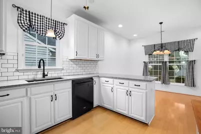 11921 Legacy Woods Drive, Fredericksburg, VA 22407 - Photo 10
