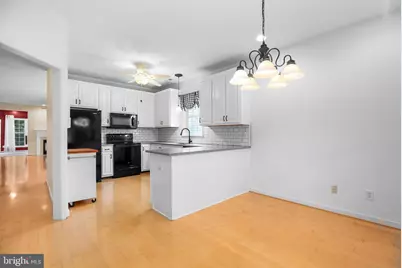 11921 Legacy Woods Drive, Fredericksburg, VA 22407 - Photo 12