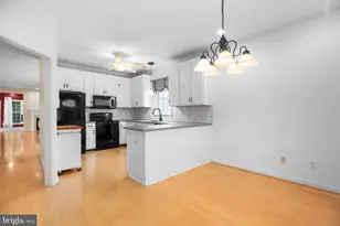 11921 Legacy Woods Dr, Fredericksburg, VA 22407 - Photo 12