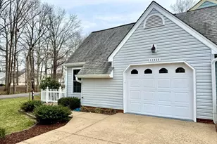 11220 Westhampton Ct, Fredericksburg, VA 22407 - Photo 2