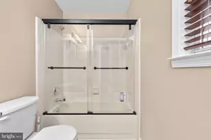 11109 Surry Woods Ct, Fredericksburg, VA 22407 - Photo 18