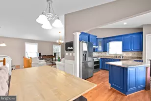 11109 Surry Woods Ct, Fredericksburg, VA 22407 - Photo 8