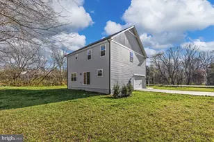 5835 Smith Station Rd, Fredericksburg, VA 22407 - Photo 8
