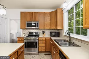 13004 Crested Ct, Fredericksburg, VA 22408 - Photo 20