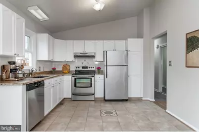 6329 Plantation Forest Drive, Spotsylvania, VA 22553 - Photo 10