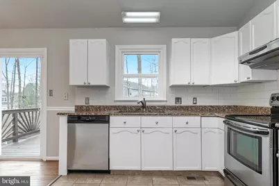 6329 Plantation Forest Drive, Spotsylvania, VA 22553 - Photo 8