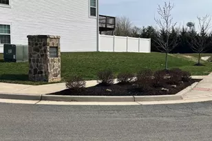 12102 Bowling Farm Ct, Fredericksburg, VA 22407 - Photo 10