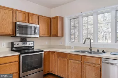 6805 Lakeland Way, Fredericksburg, VA 22407 - Photo 6