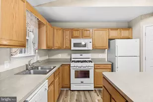 3700 Alberta Dr, Fredericksburg, VA 22408 - Photo 14