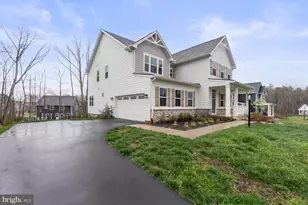 10907 Green Leaf Run, Spotsylvania, VA 22551 - Photo 2