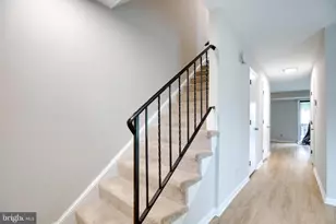 322 Clay St, Fredericksburg, VA 22408 - Photo 8